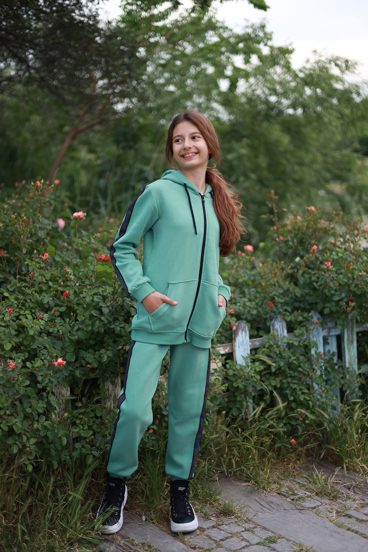 Kız Model A | Mint Yeşili